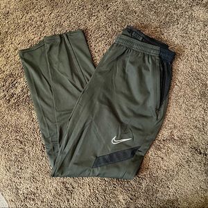 Nike lightweight mens sweatpants